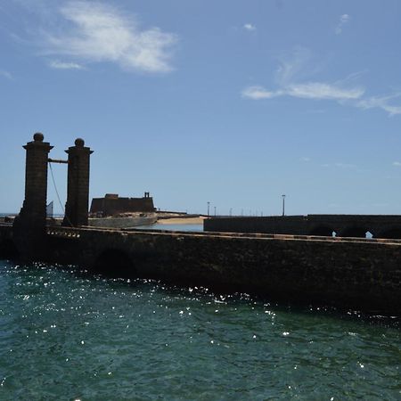 Bright, Modern Apartment In The Heart Of Arrecife Exteriör bild